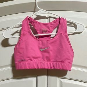 Nike pro sports bra